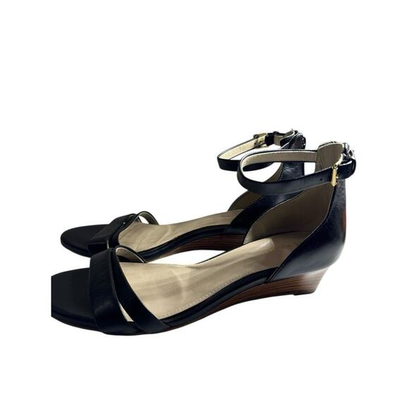 Women's Cole Haan Abriella 7M Leather Wedge Sandals Low Heel Classy Black Office - Picture 4 of 11